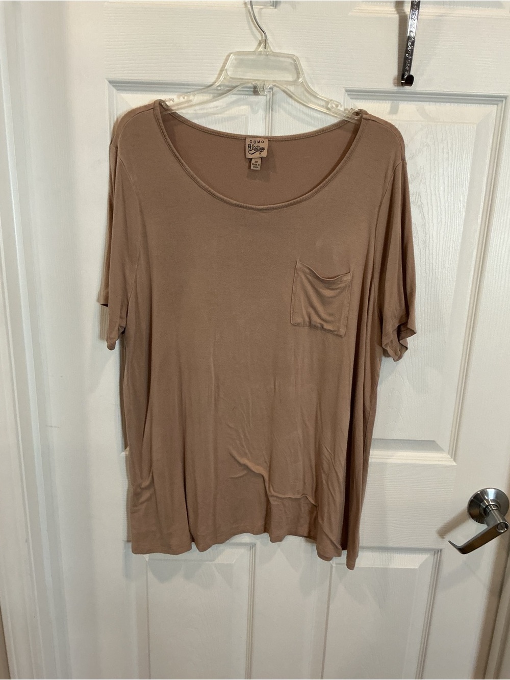 Como Vintage Scoop Neck Pocket Tee - Taupe